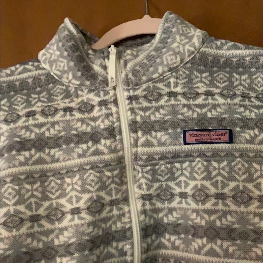 Vineyard Vine top